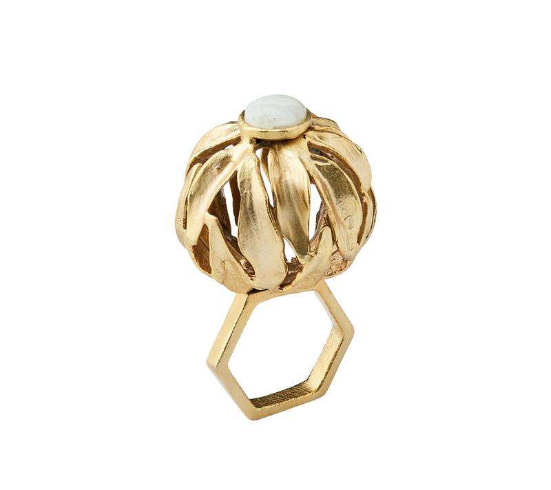 Orb Napkin Ring in Gold, Single (D)