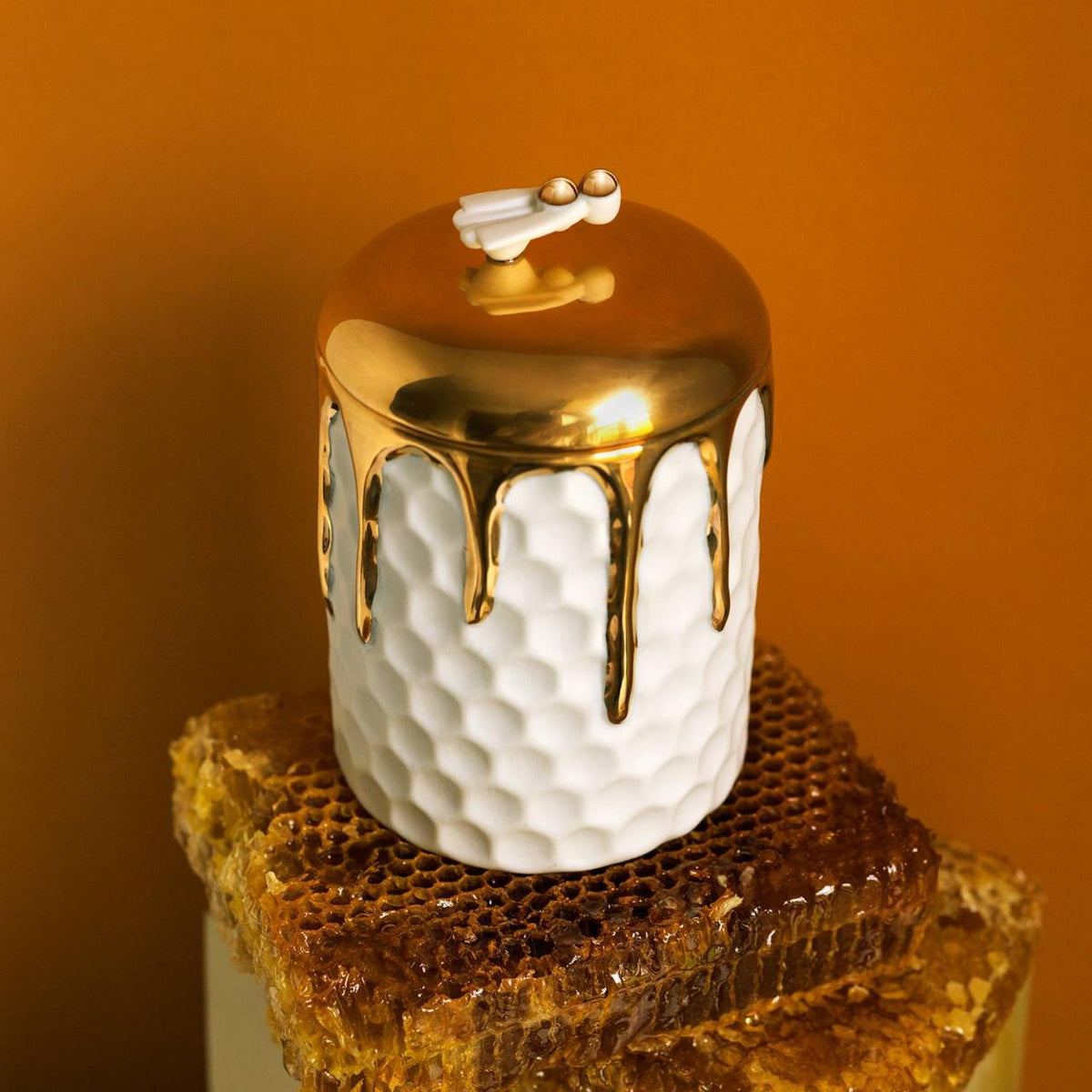 Beehive Candle