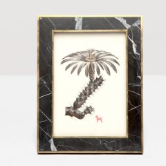 Thun 5"x7" Frame - Nero Marble/Brass Metal